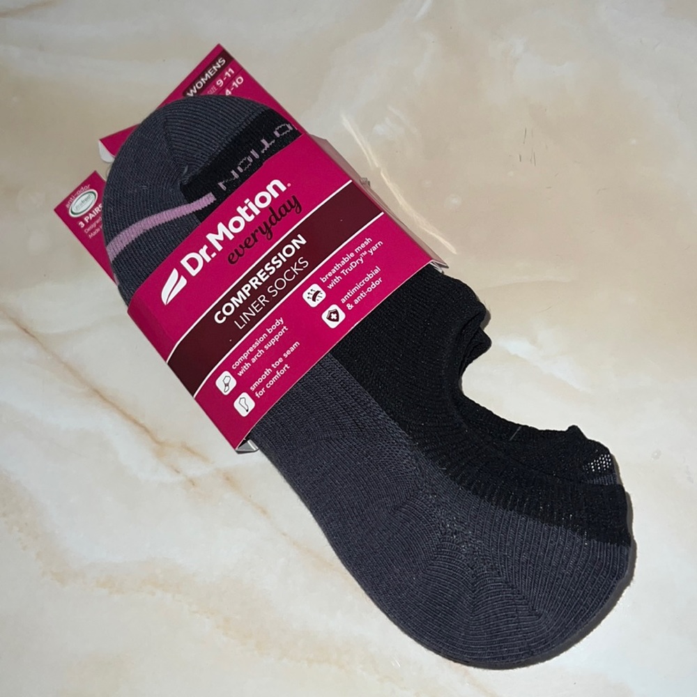 NWT DR. MOTION EVERYDAY WOMEN'S
COMPRESSION NO SHOW LINERS- 3 PACK